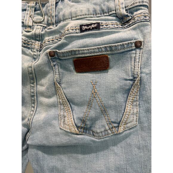Wrangler Women's Bootcut Jeans Light Wash MID-Rise Size 5 (30" INSEAM ALTERED) - Picture 4 of 8